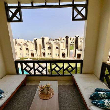 Luxury Beachfront Studio- Foreign Nationals Only Hurghada Exterior foto